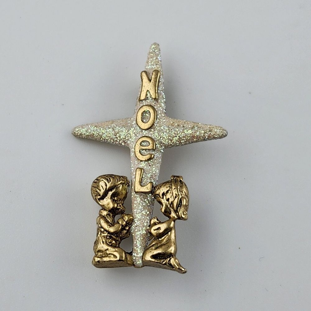 Vintage Danecraft Noel Cross Christmas Brooch